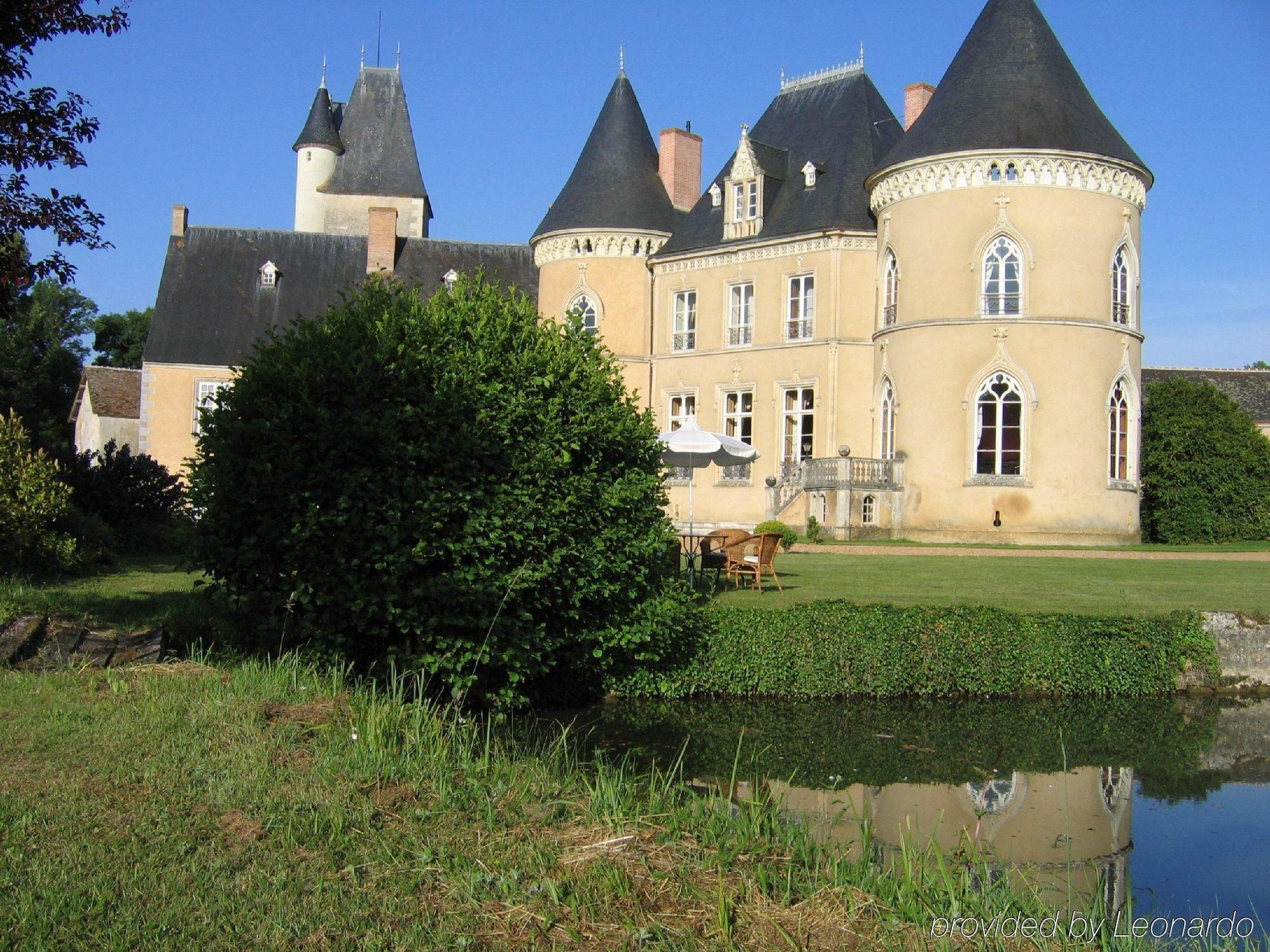 Chateau De Vauloge Ferce-sur-Sarthe Exterior photo